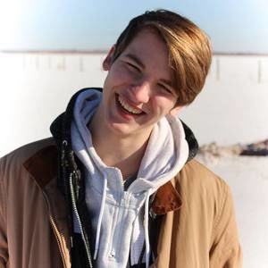 Meet your Posher, Aaron